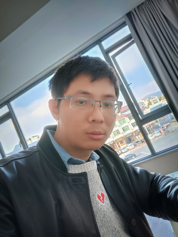 也许只是缺少一个拥抱的第二张照片--武夷山蓝颜知己交友网